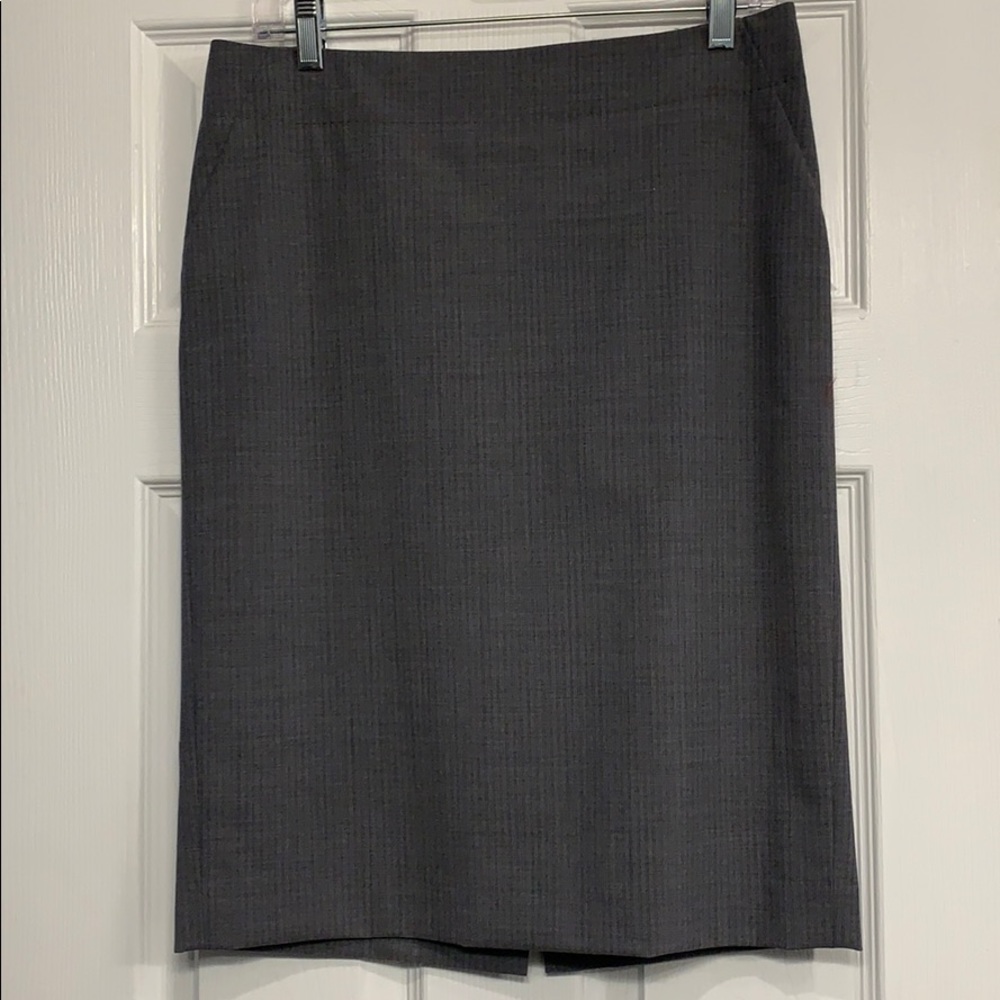 Gray and white Banana Republic Pencil skit